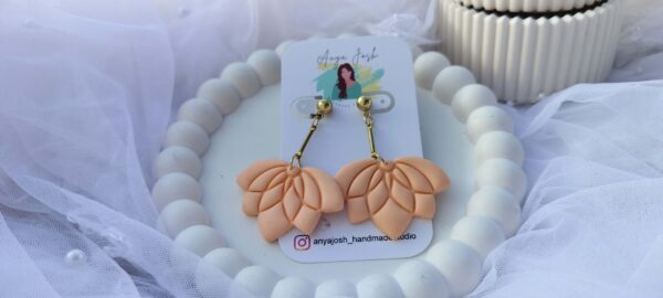 Lotus Whisper